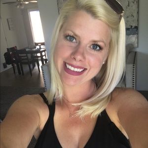 Meet your Posher, Kelsie